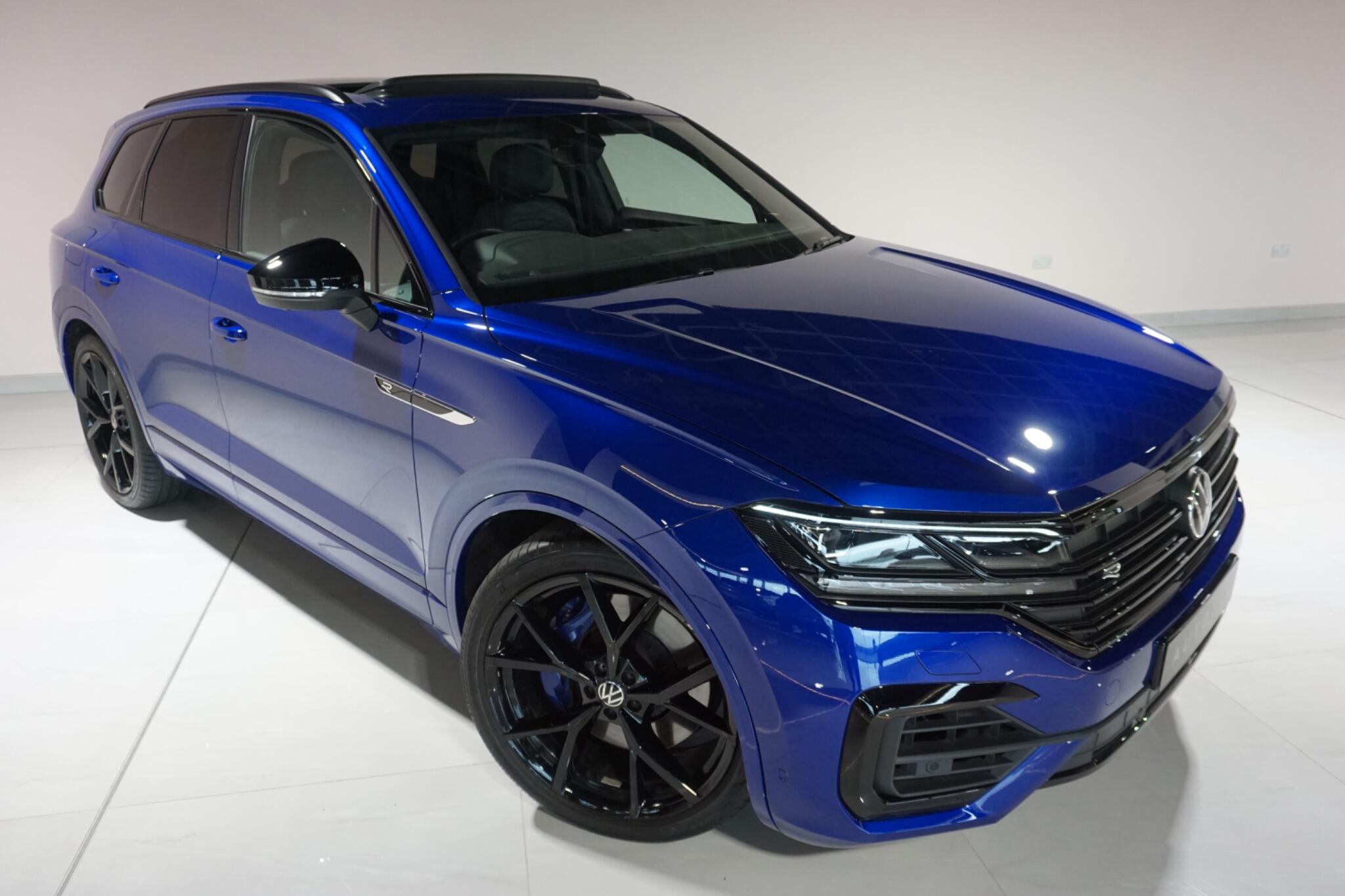 Volkswagen Touareg 3.0 V6 TSI eHybrid 14.3kWh R SUV 5dr Petrol Plug-in Hybrid Tiptronic 4Motion Euro 6 (s/s) (462 ps)